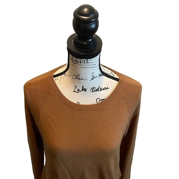Talbots Side Button Sweater Crew Neck Sweater Chestnut Brown Size Small NWT - Picture 3 of 10